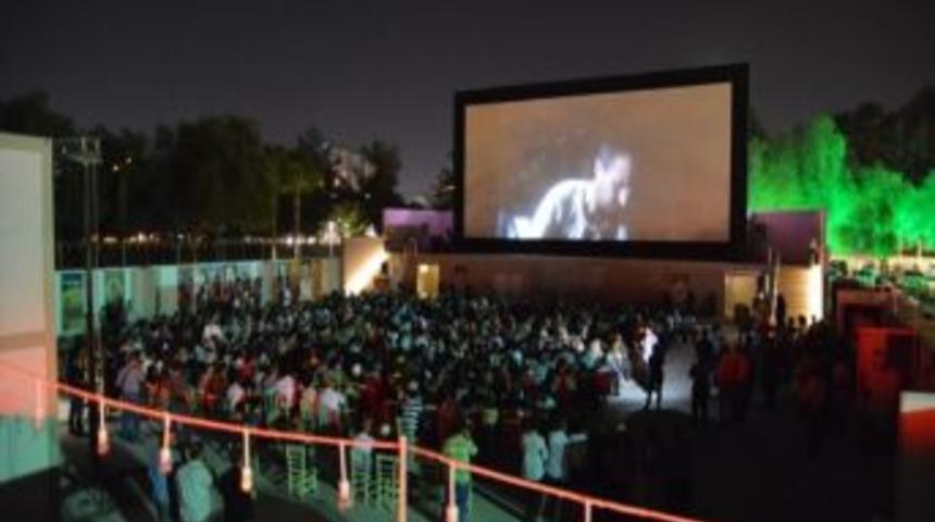 Adana'da Yazlık Sinema Nostaljisi