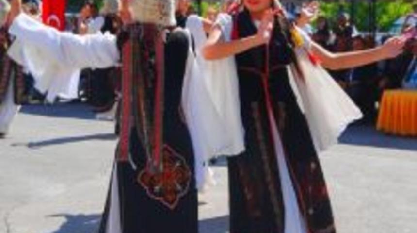 Uluslararası &Ccedil;orum Hitit Fuar ve Festivali Başladı