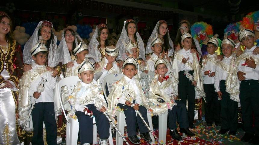 Sivas Belediyesi&rsquo;nden 313 &Ccedil;ocuğa S&uuml;nnet Ş&ouml;leni