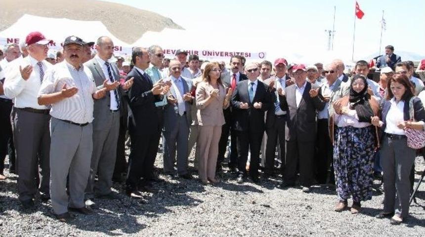 Nevşehir &Uuml;niversitesine Hayırseverlerin Desteği S&uuml;r&uuml;yor