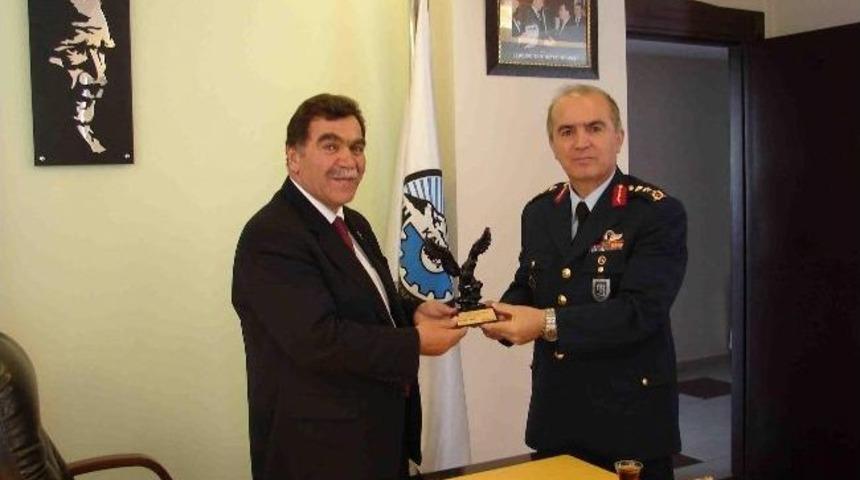 Garnizon Komutanı&rsquo;ndan Kesob&rsquo;a Ziyaret