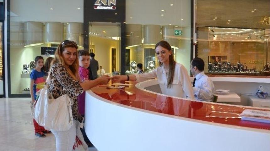 Piazza'dan Ziyaret&ccedil;ilerine Yeni S&uuml;rpriz