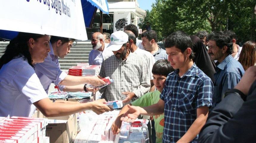 Erzincan'da 17 Bin Diş Fır&ccedil;ası Ve Macunu Dağıtıldı