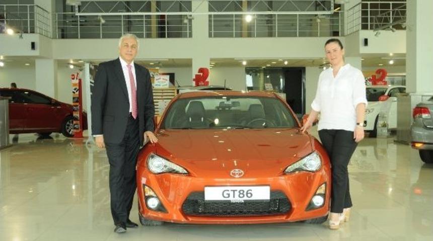 Toyota'nın Yeni Ara&ccedil;ları &Ccedil;orlu&rsquo;da G&ouml;r&uuml;c&uuml;ye &Ccedil;ıktı