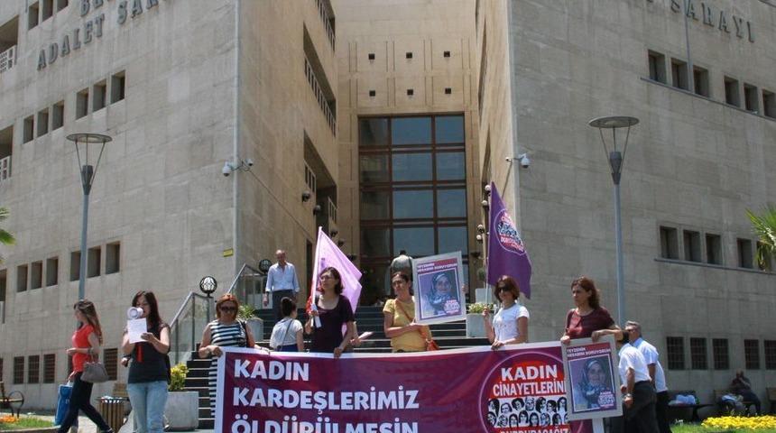 Kadın Cinayetlerini Durduracağız Platformu'ndan Kadın Cinayetlerine Protesto