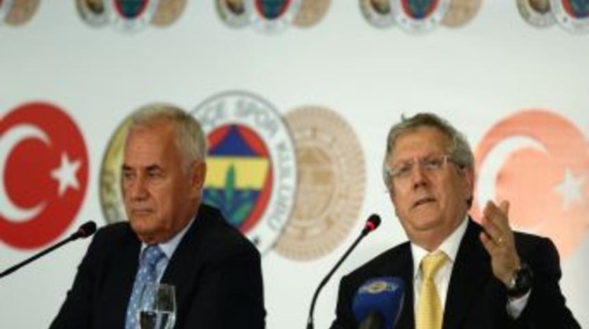 Aziz Yıldırım, Toplantıyı Futbol AŞ'nin Y&ouml;netim Kurulu Başkanı Olarak D&uuml;zenledi