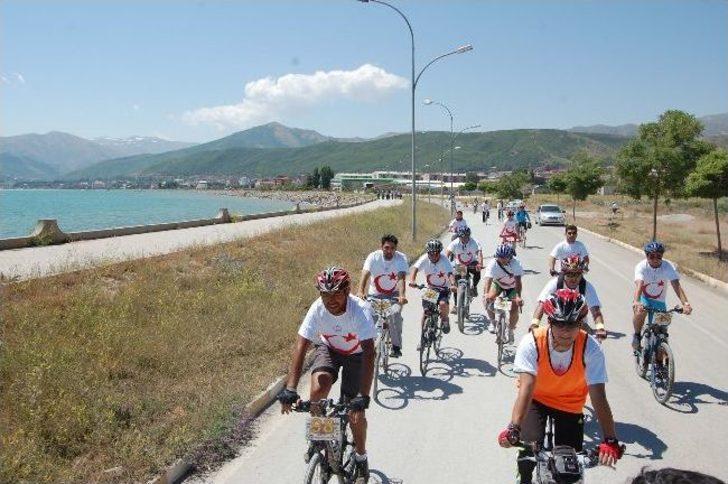 Pedal Pedal Van Gölü Bisiklet Turu Başladı G1