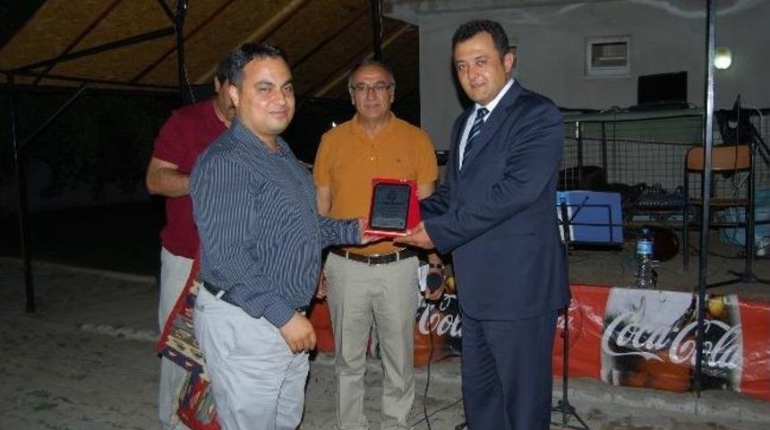 Eşme İl&ccedil;e Emniyet M&uuml;d&uuml;r&uuml;ne Veda Yemeği