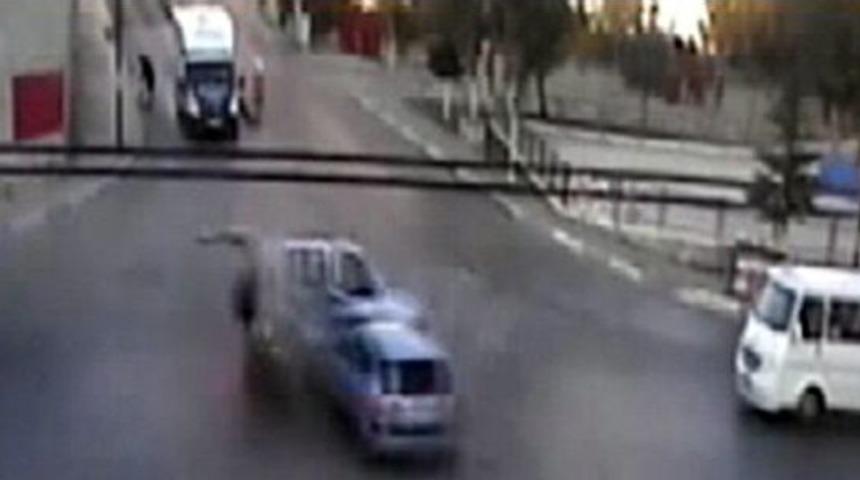 Birbirinden İlgin&ccedil; Trafik Kazaları Mobese'de