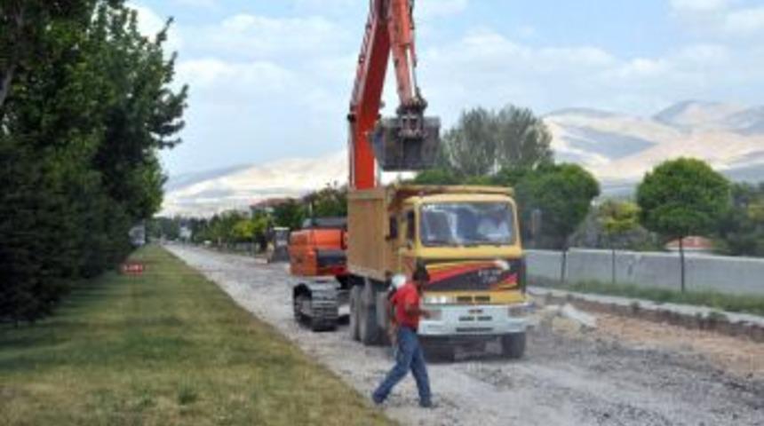 Bor Yolunda Genişletilme &Ccedil;alışmaları Yapılıyor