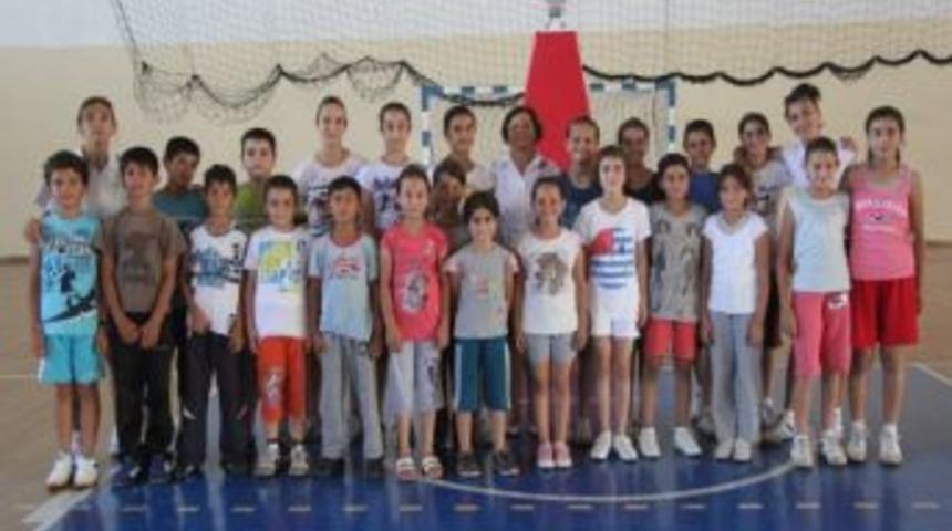 Burhaniye&rsquo;de Hentbol Yaz Kursları Başladı