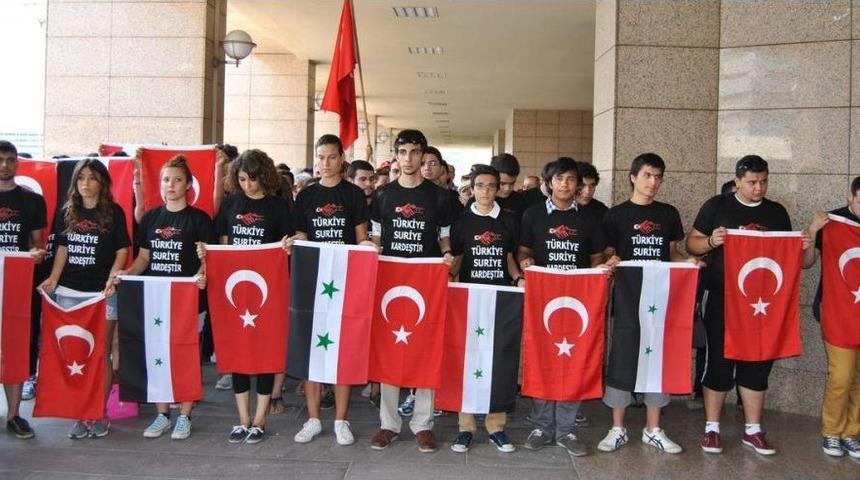 Uluslararası &Ouml;ğrenciler Fuarı'ndaki Gerginlik