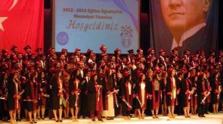 Akdeniz Üniversitesi Tıp Fakültesi’nde Mezuniyet Coşkusu