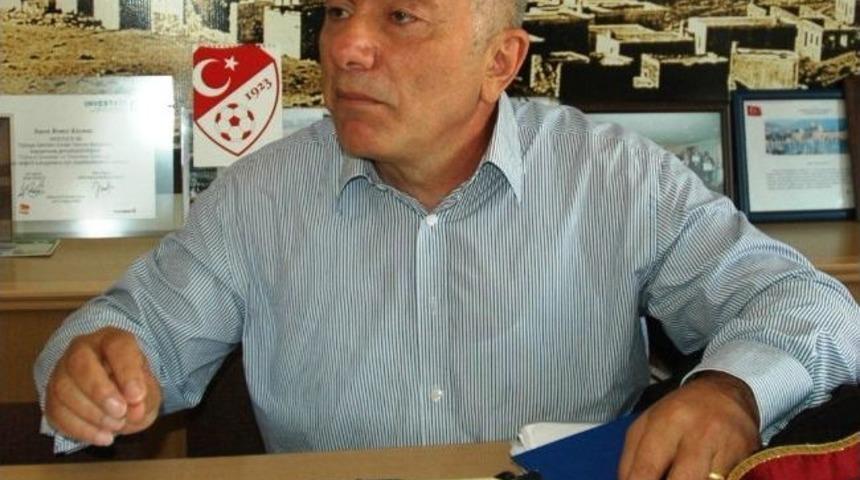 Eski Tff Y&ouml;neticisi Kazmaz: &ldquo;tff İstifa Etmeli&rdquo;