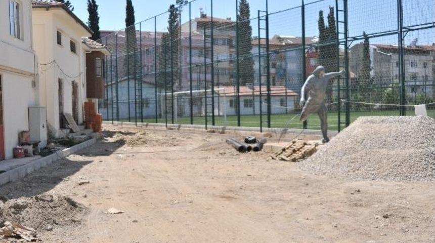 Tuğrul Şener Stadı A&ccedil;ılıyor