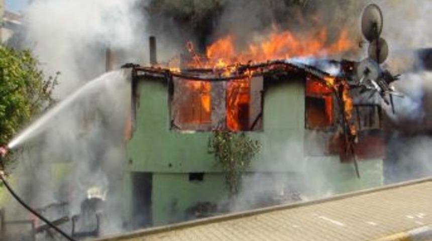 Gecekondu Mahallesinde Yangın Paniği