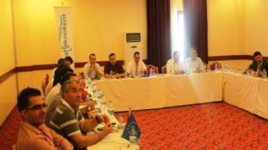 Elazığ'da 'İş Fikri Oluşturma' Toplantısı Yapıldı