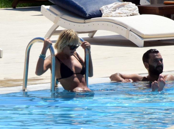 Didem Soydan havlu olmadan kalkmadı G3