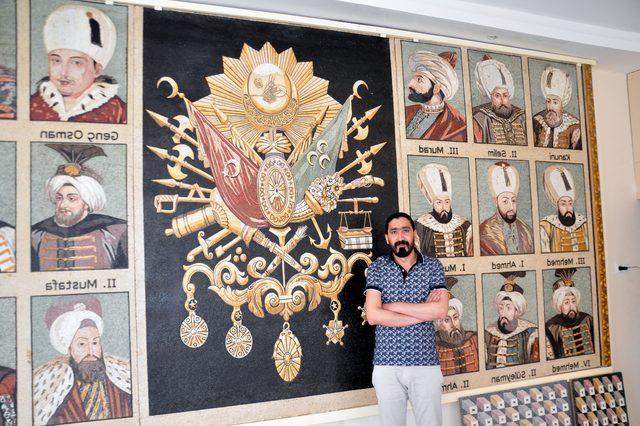 Suriyeli ressam 40 bin mozaik taşıyla Atatürk’ün portresini resmetti