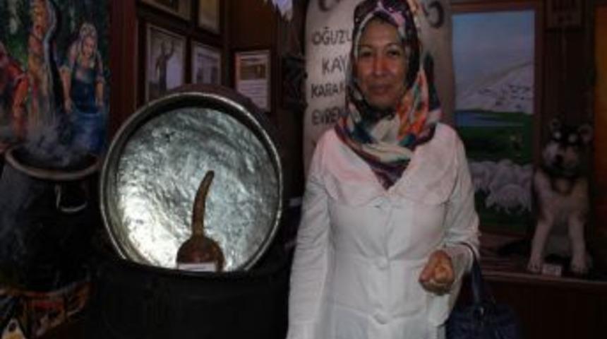 Evrensekili Hanımlar, Asırlık Y&ouml;r&uuml;k-T&uuml;rkmen K&uuml;lt&uuml;r&uuml; Yaşatmak I&ccedil;in &Ccedil;alışıyor