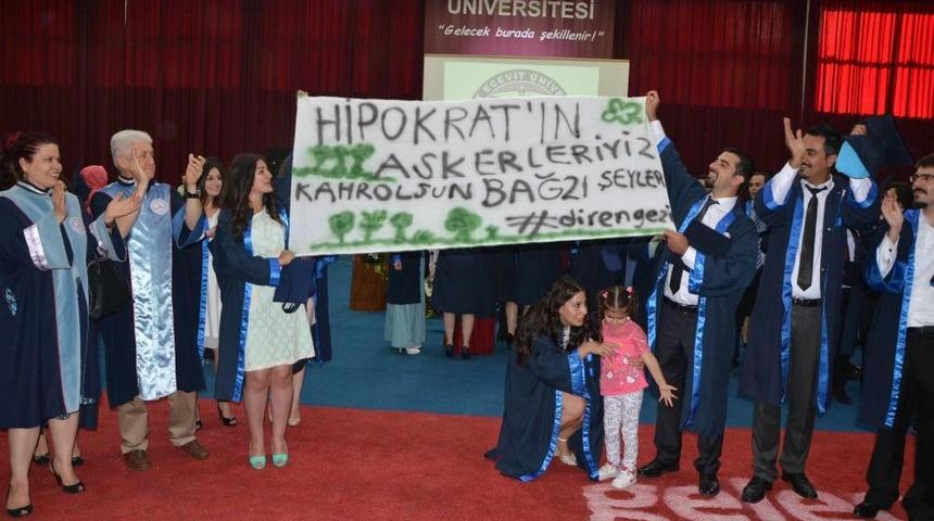 Zonguldak'ta 59 Tıp &Ouml;ğrencisi, Hipokrat Yemini Ederek Doktorluğa Adım Attı