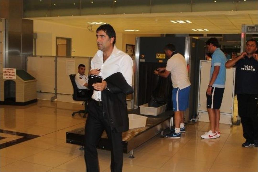 Trabzonspor Yeni Sezon Hazırlıklarını İ&ccedil;in İsparta&rsquo;ya Gitti