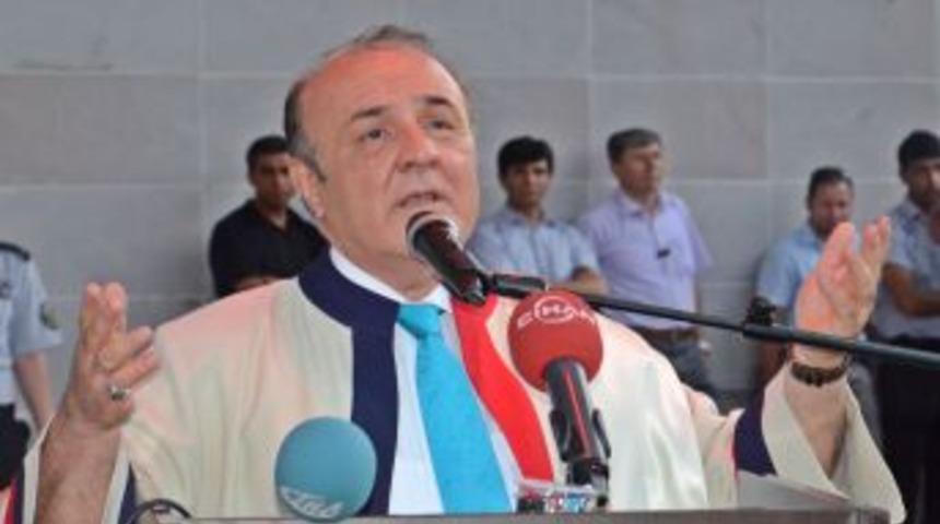 Gaziantep &Uuml;niversitesi Mezunlarını Uğurladı