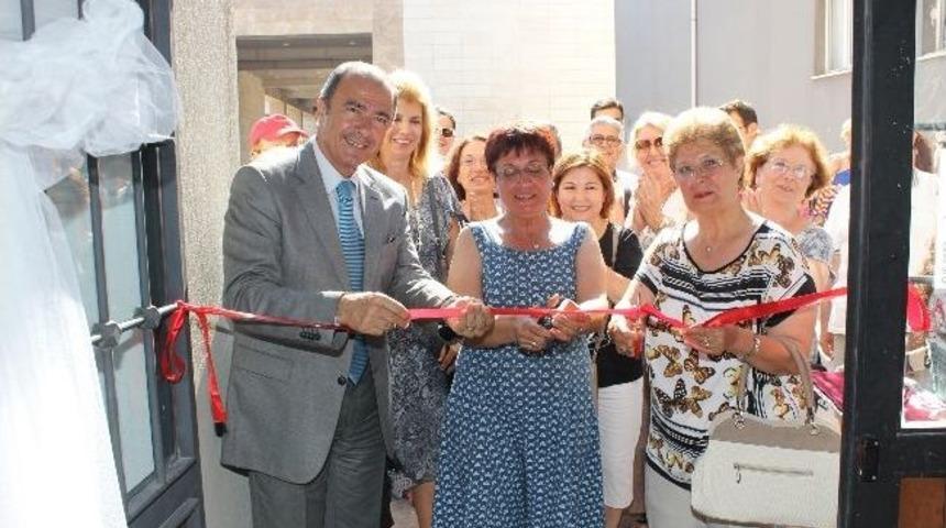 Resim Kursiyerlerinin Sergisi A&ccedil;ıldı