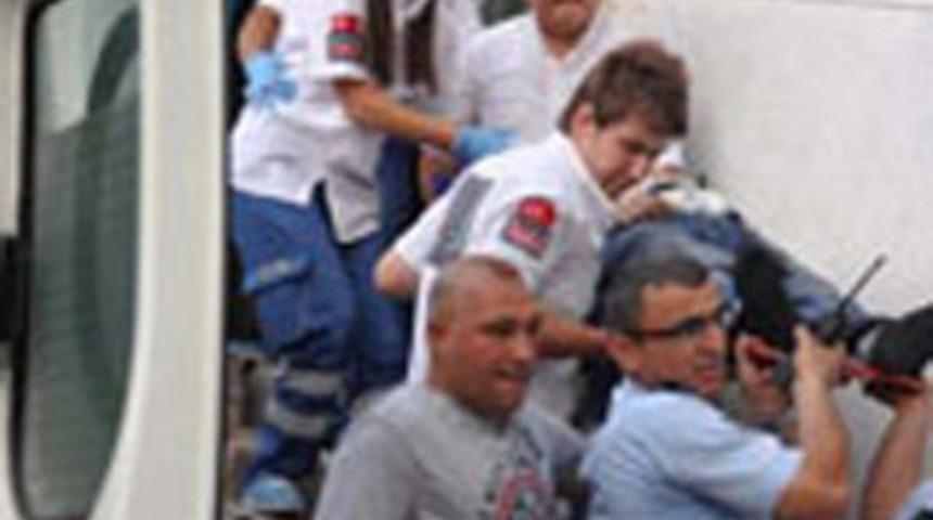 Ailesini k&ouml;ye g&ouml;nderip kendini astı