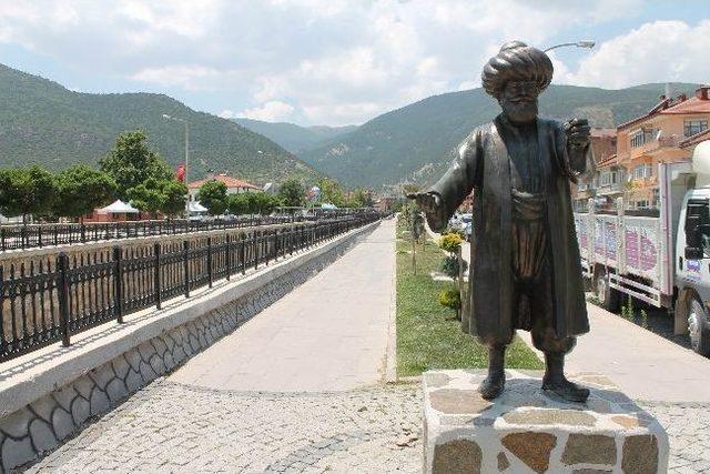 Akşehir Turizm Vadisi'ne Nasreddin Hoca Heykelleri