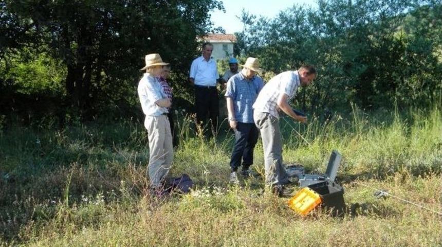 Azdavay İlçesi Karakuşlu Köyünde Su Arama Çalışmaları Yapıldı