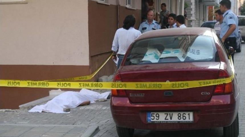 Çarşıdan Evine Dönerken Kalp Krizinden Öldü