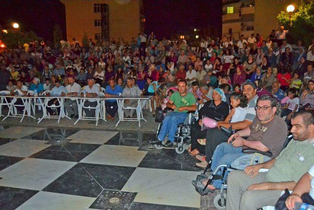 Muhsin Yazıcıoğlu Parkı’nda Halk Ozanları Konseri Düzenlendi