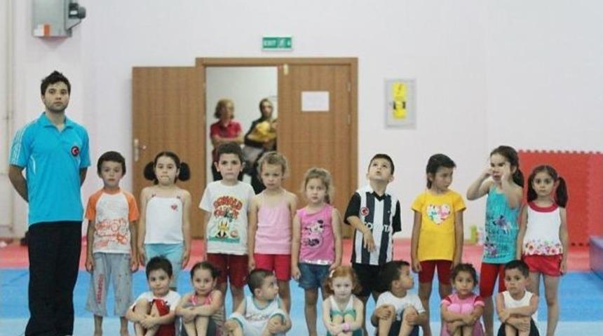 B&uuml;y&uuml;kşehirli Minik Cimnastik&ccedil;ilere Tatil Yok