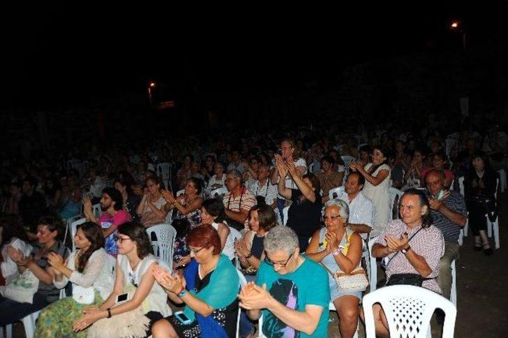 Sahnede Küçük İskender G4