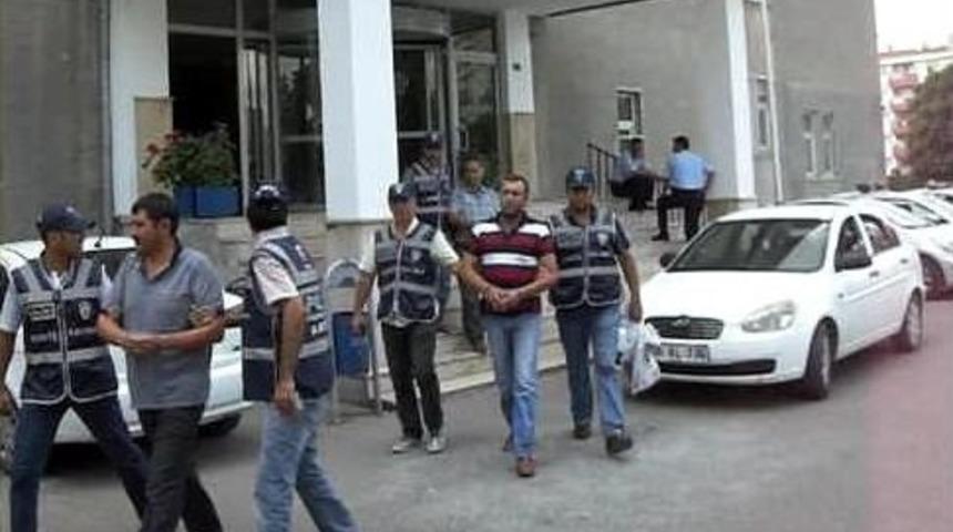 &Ccedil;ekici Hırsızları Tutuklandı