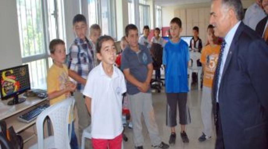 Yaz Okullarında &Ccedil;ocuklar 11 Branşta Eğitim Alıyor