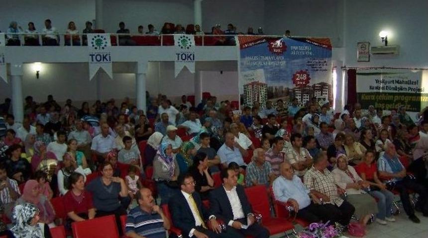 Osmaniye Yeşilyurt Toki Konutlarının Kura Çekilişi Yapıldı