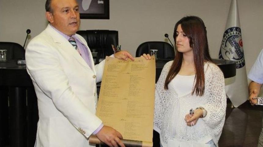 Trabzon&rsquo;da Ulusal Ve Uluslararası Alanda Başarılı &Ouml;ğrenciler &Ouml;d&uuml;llendirildi