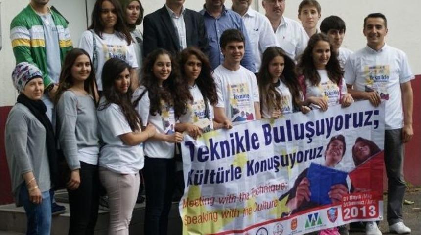 Karab&uuml;kl&uuml; &Ouml;ğrencilerden Anlamlı Ziyaret