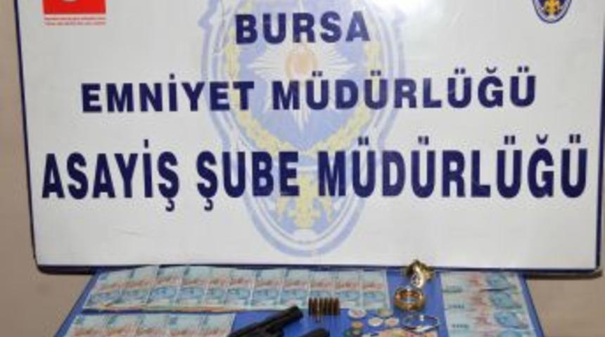 Kuyumcu Soyguncuları Parayı Harcayamadan Yakalandı