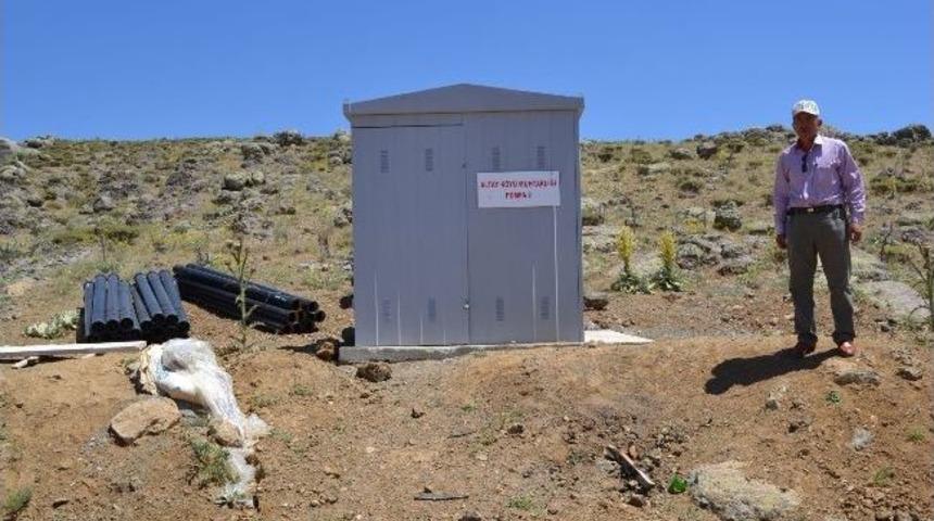 Yeni A&ccedil;ılan Su Kuyuları K&ouml;yl&uuml;n&uuml;n Umudu Oldu