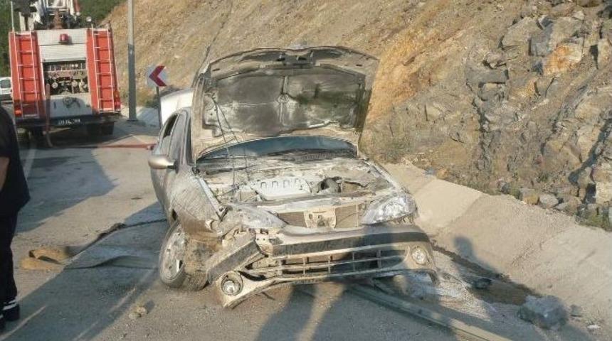 Boz&uuml;y&uuml;k'te Trafik Kazası, 1 Yaralı