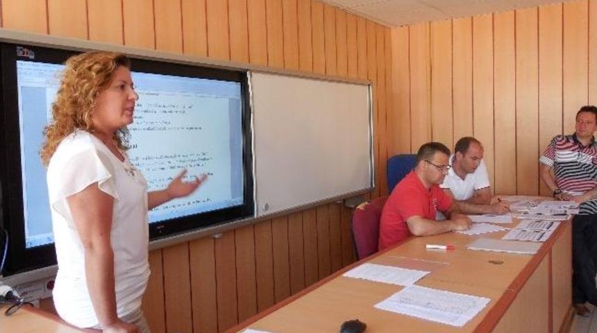 &Ouml;ğretmenlere 'yaz' Eğitimi