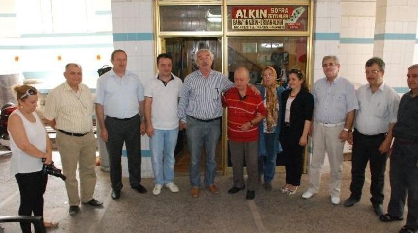 Akhisarlı Alkın Ailesinden &Ouml;rnek Davranış