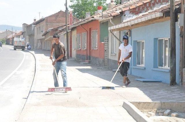 Bozüyük'te Kaldırım Yenileme Çalışmaları