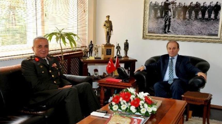 Vali &Ouml;zt&uuml;rk&rsquo;ten İade-i Ziyaret