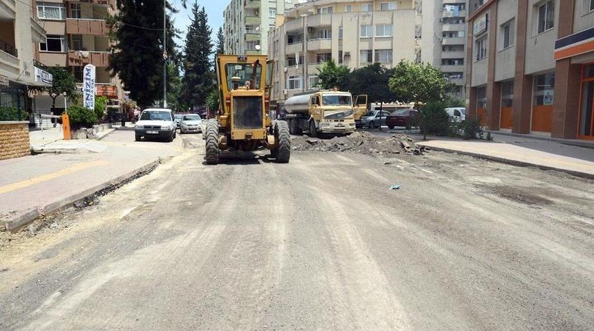 B&uuml;y&uuml;kşehir Ekipleri Ordu Caddesi&rsquo;nde Asfalt &Ccedil;alışması Yapıyor