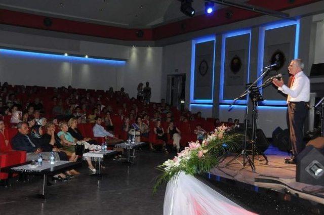 Türk Sanat Müziği Topluluğu'ndan Konser