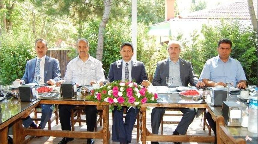 Adıyaman Milletvekilleri Mecliste Basın Toplantısı D&uuml;zenledi